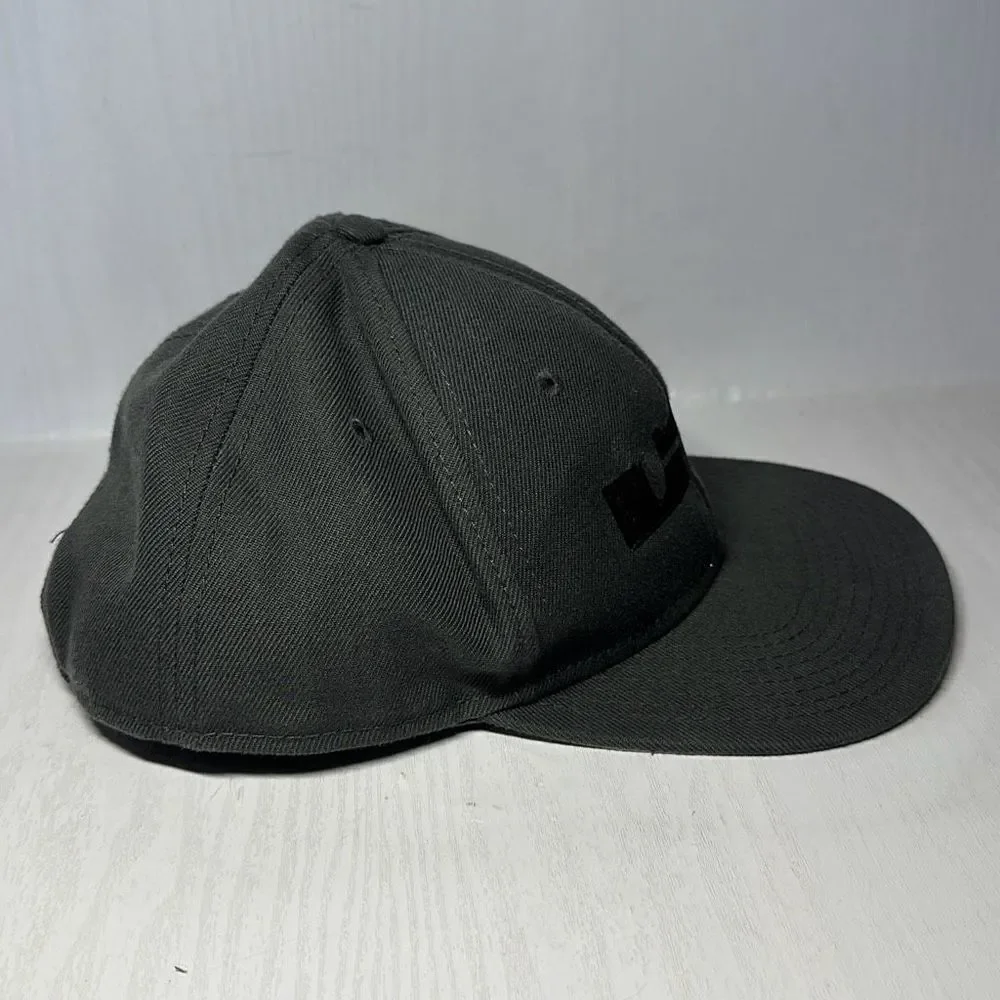 LeBron James Logo Gray Black SnapBack Hat Cap Otto‎ 85% Acrylic 15% Wool